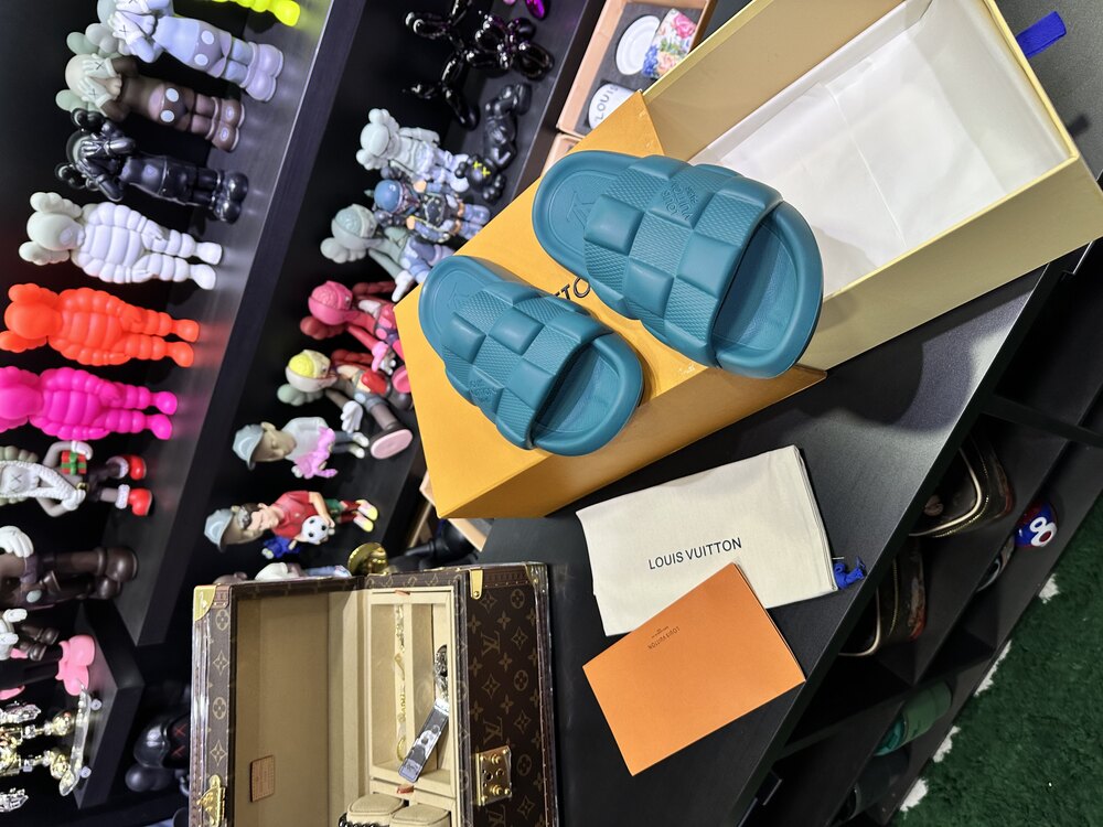 Louis Vuitton terlik