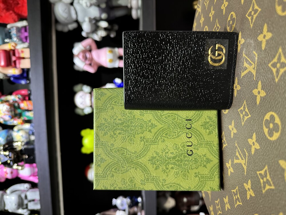 Gucci cüzdan