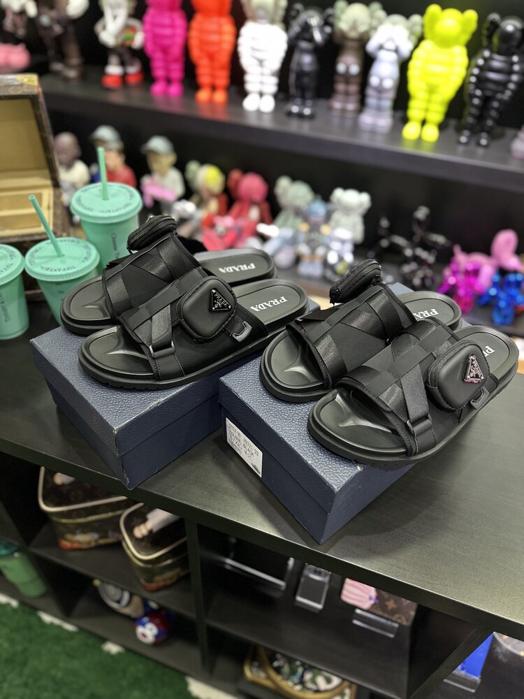 Prada cepli terlik 