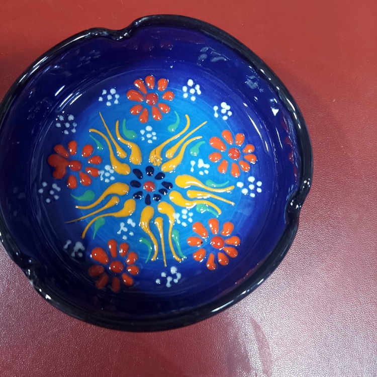 J151629102025 Büyük küllük Çap 10cm Yük 4 cm Seramik El Yapım 1 Adet