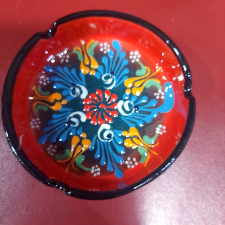 F151629102025 Büyük küllük Çap 10cm Yük 4 cm Seramik El Yapım 1 Adet