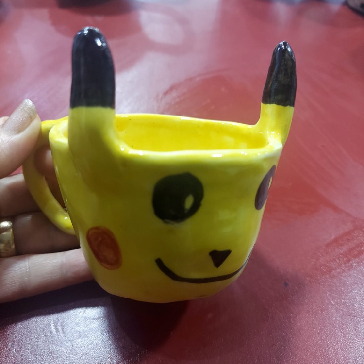HJALE722025 Seramik El Yapım Küçük Kupa Pikachu Pokemon 1 Adet