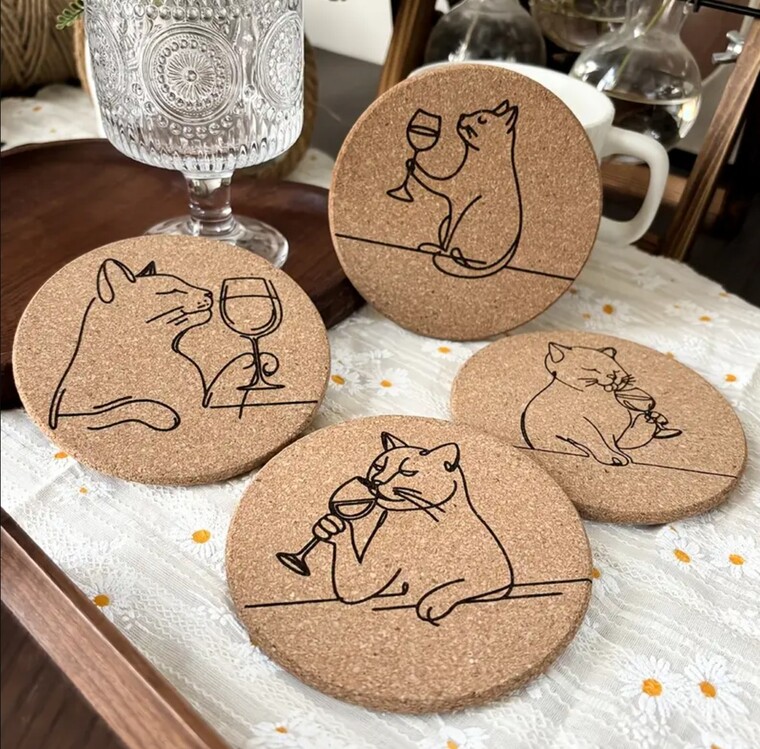 WK759599 catwine-4 adet 4 Adet Büyüleyici Kedi & Şarap Kazınmış Mantar Bardak Altlıkları