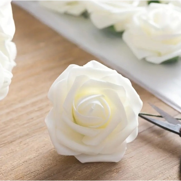 AUX05520 Boutonnieres Merkezleri için İvory Gül W / Sap, DIY 1 adet Yapay Gül Çiçek