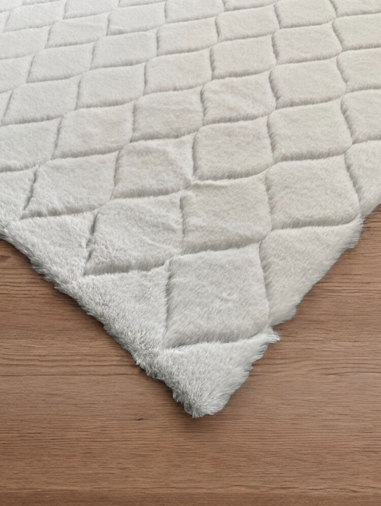 CD009_e2c128 Comfort Diamond No:2 | İpek Gri 75 x 150 cm
