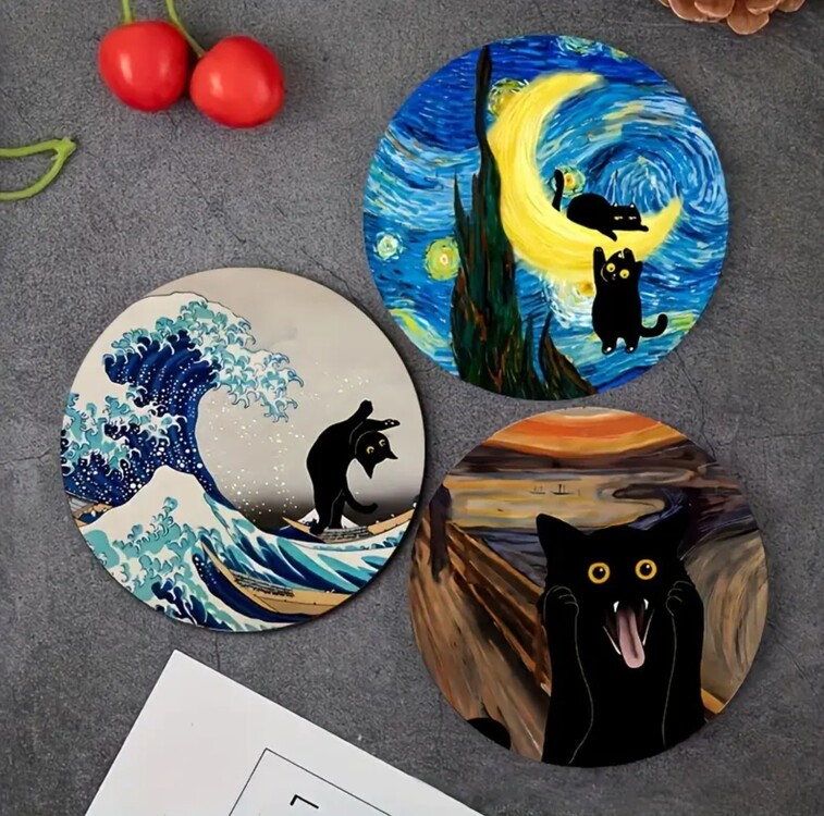 AMB3604862 10.01*10.01 cm boyutunda 5 adet Şirin Siyah Kedi ve Ünlü Tablolar Ahşap Tabak Seti