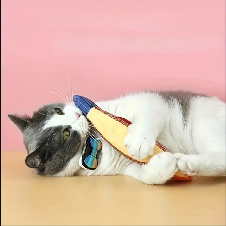 AX90209 Yeşil 1 adet Kedi Oyuncak Saury Balığı, Çıtırtı Sesli Oyuncak