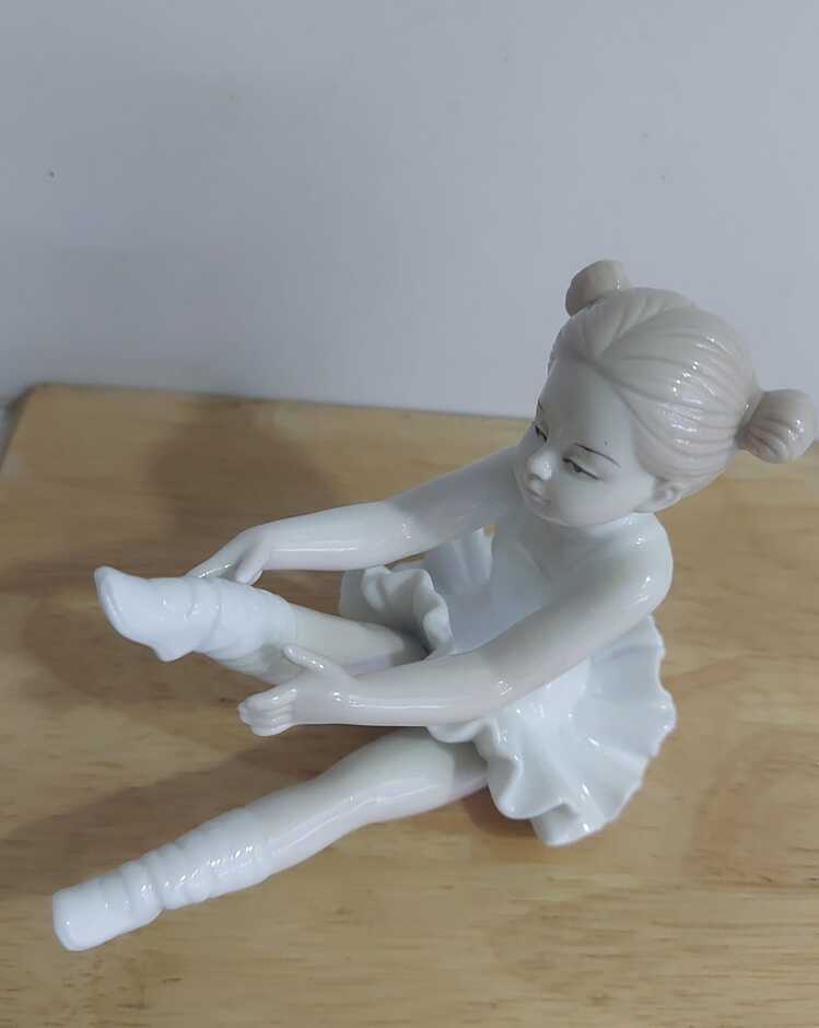 KR819 Porselen Balerin Love Rus 13x10cm I'm Sorry Bale Heykel Ev Dekorasyon 1 Adet