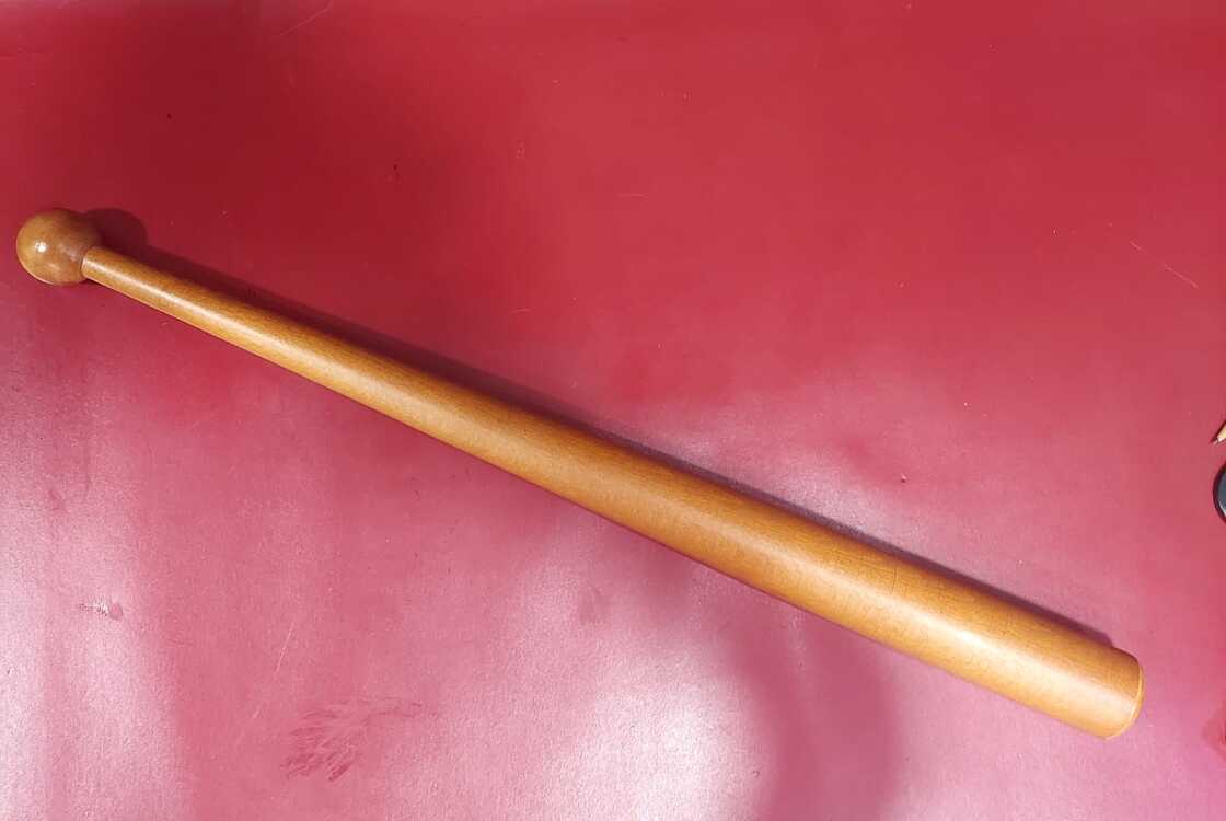 D-AGAC-SOPA01 Masif Ahşap El Yapımı Masaj ve Dinlenme Sopası – Ergonomik Yuvarlak Başlıklı