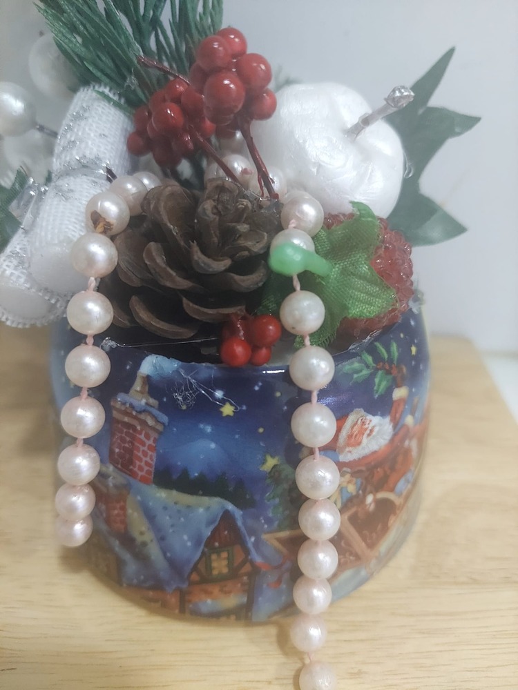A005JXG7B Çap 10cm Yükseklik 15cm Yılbaşı Noel Masaüstü Süs 1 Adet
