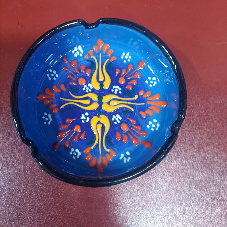 C151629102025 Büyük küllük Çap 10cm Yük 4 cm Seramik El Yapım 1 Adet