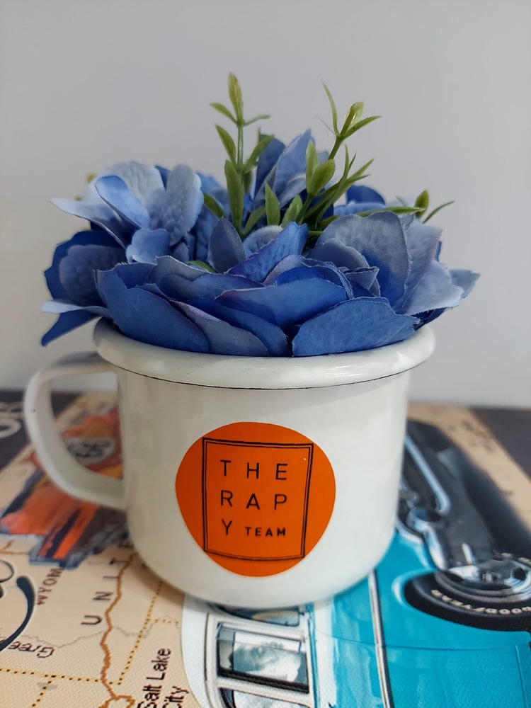 QJO6jU Çelik Sac Üzeri Emaye Kaplama Kupa Saksılı Yapay Çiçek The Rap Y Team 1 Adet