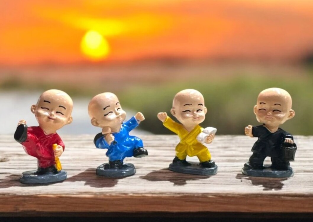 NYT107-5 4'lü Dekoratif Karate Kid Polyester Biblo Hediyelik
