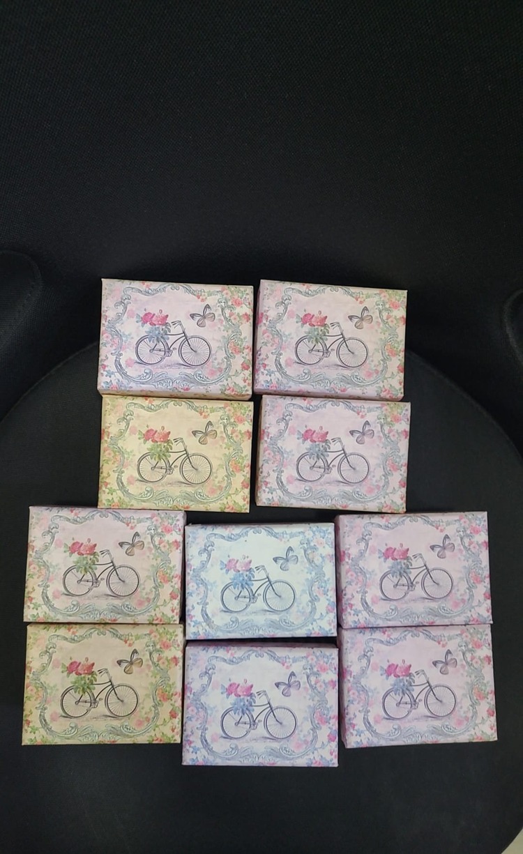 LPH-07-1 Karton Hediyelik Kutu Bisiklet Kelebek Çiçek Rastgele 10x7x6cm Ahşappp 1 Adet