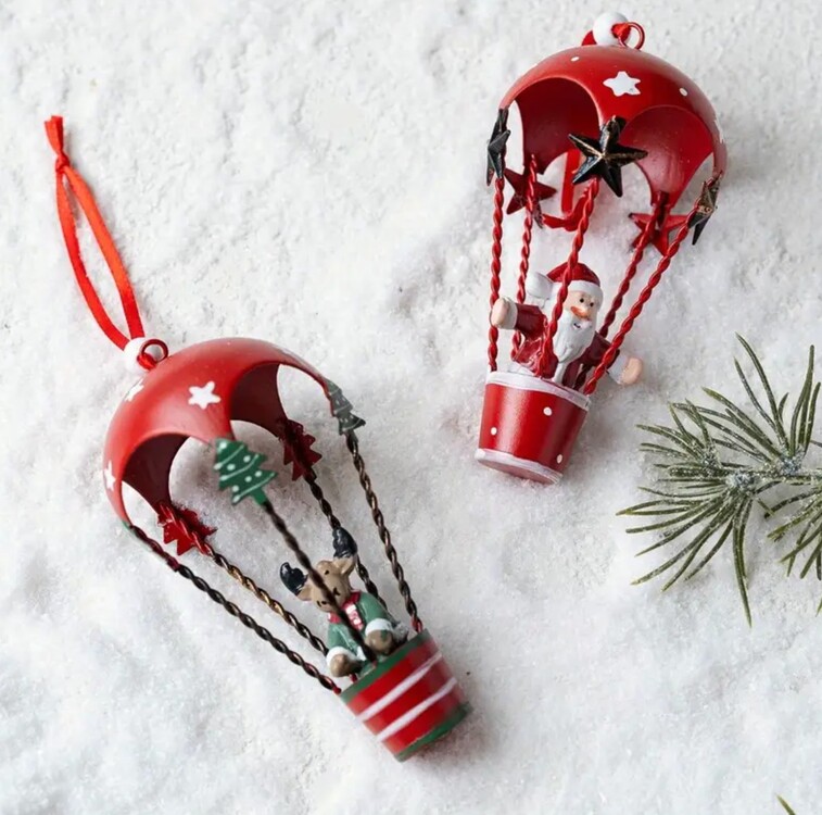 QR6489205 yaşlı Santa Claus Elk Sıcak Hava Balonu Süsü, 1 adet Dövme Demir