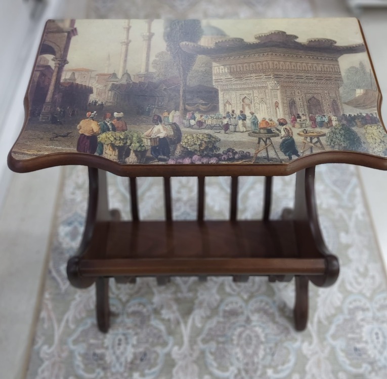 A85876 Ahşap MDF Sehpa Gazetelik Mecmualık 55cm Baskısı Üçüncü Ahmet Çeşmesi 1 Adet