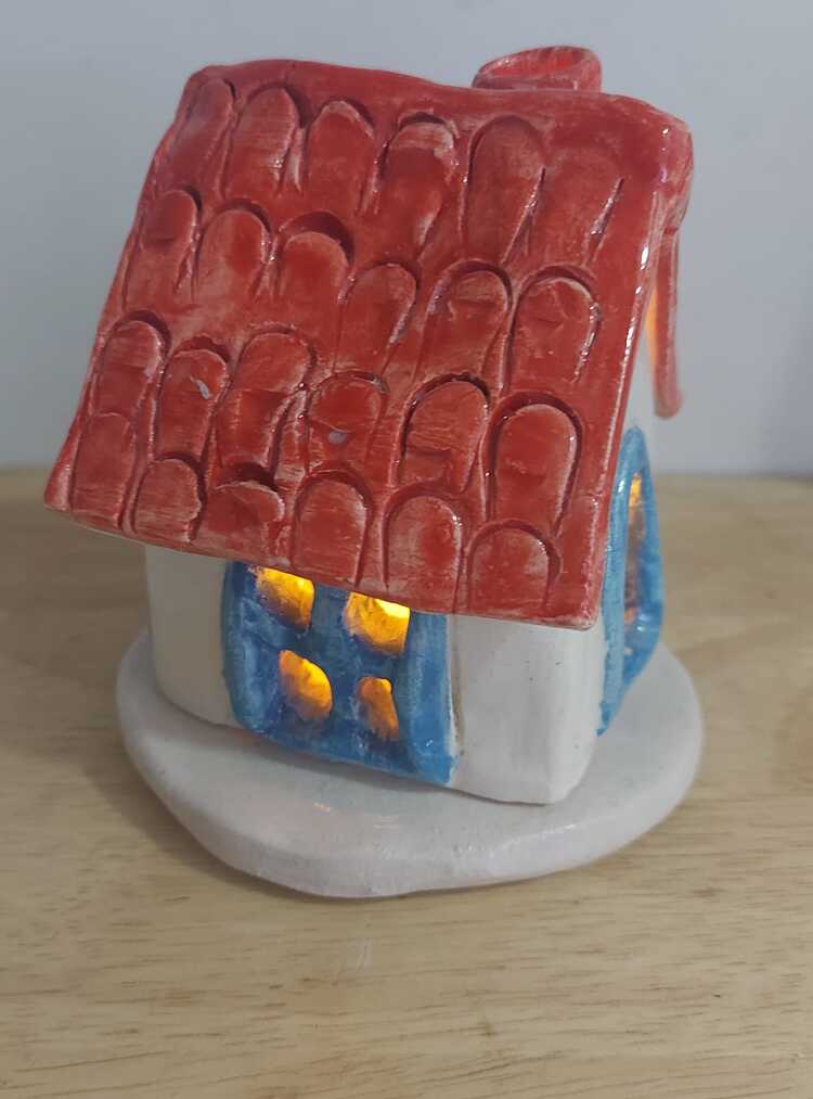 A8394832 Seramik Altlıklı Mumluk El Yapım 12x11cm Kırmızı Mavi Beyaz Obje 1 Adet