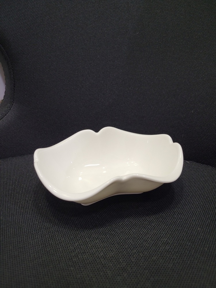 A541557 Salata Kase Porelen Beyaz Çerezlik Şekerlik Lokumluk 13x9x5cm Sofra Kase 1 Adet