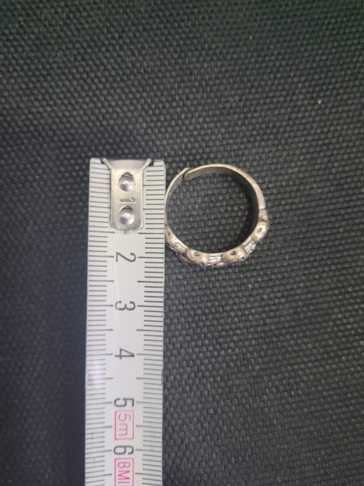 A29641995 Erkek Antik Gümüş Kaplama Sıralı Kurukafa Yüzük Bijuteri