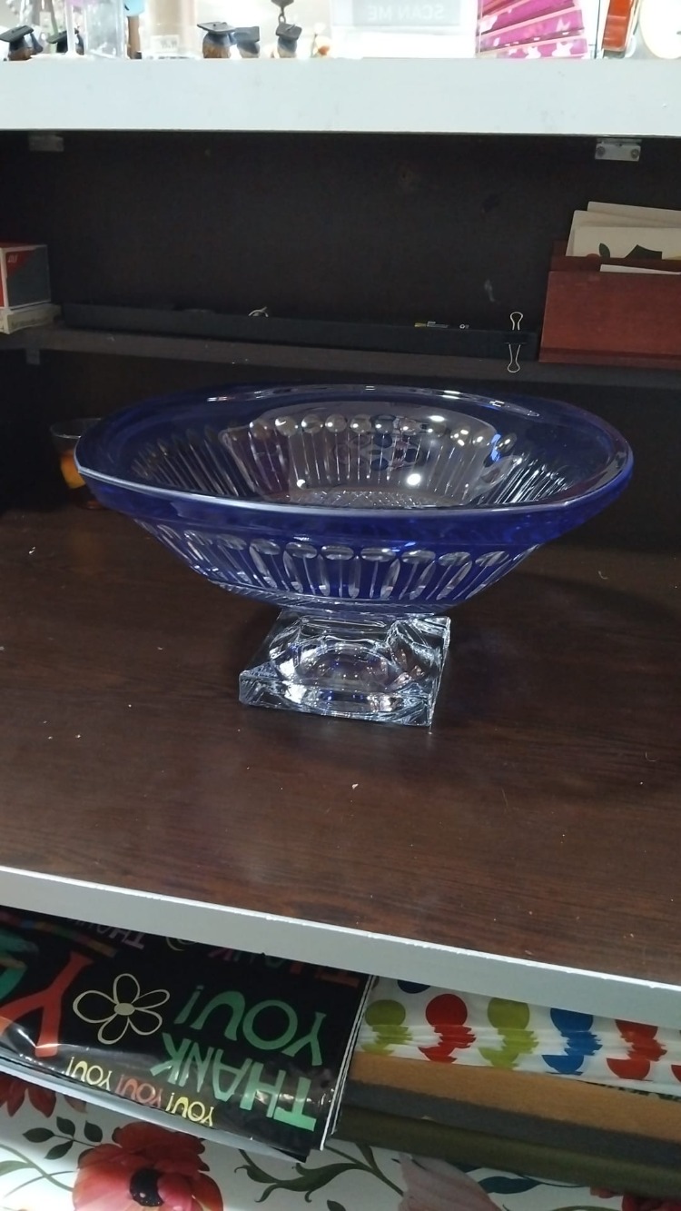 B183115042026 H.16,5 cm..çap.31cm kristal meyvelik kase ayaklı Lacivert 