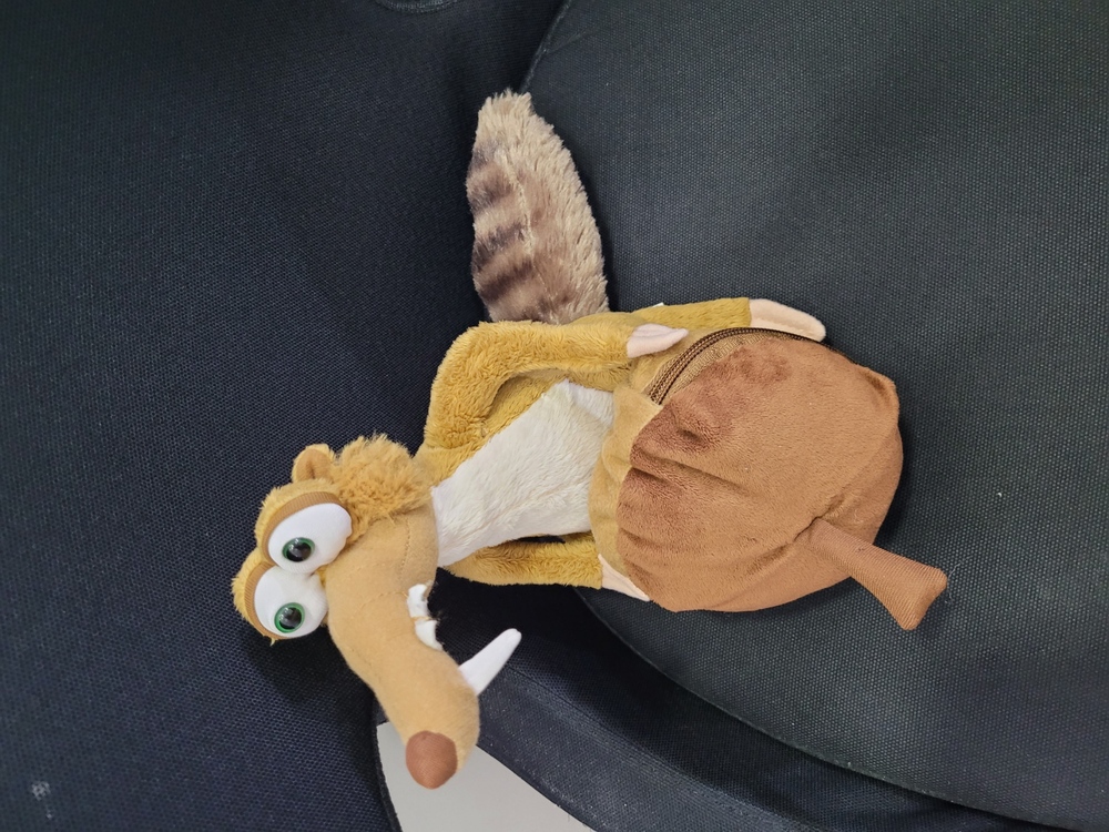  A1753028 Ice Age - Buz Devri Scrat Ve Hediyesi Peluş Oyuncak Çocuk