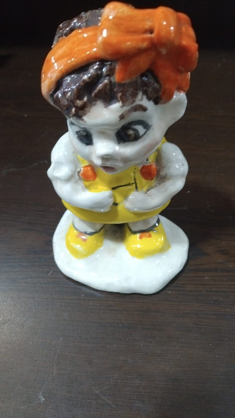 130307032026 el yapım seramik biblo 8x13cm 1 adet