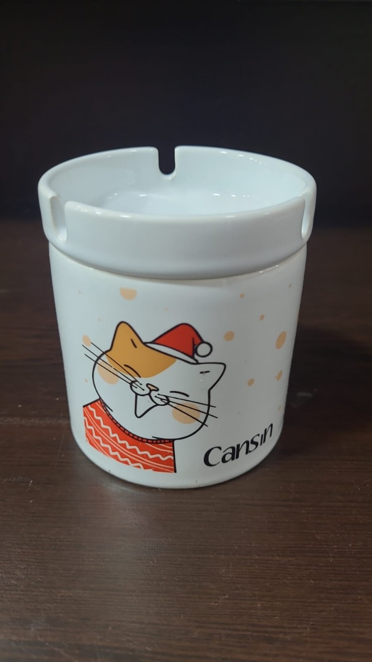 102302 Cansın İsimli Özel Seramik Küllük-Kedi Temalı dekoratif ürün popüler hediyelik