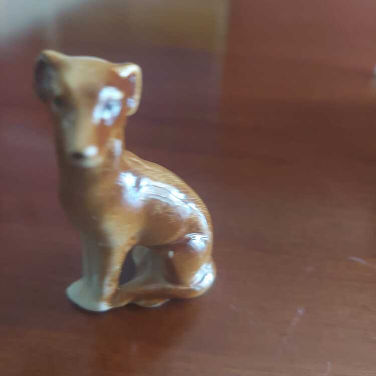 D195812052025 Yükseklik 6cm Genişlik 3cm Gürcistan Porselen Köpek 1 Adet
