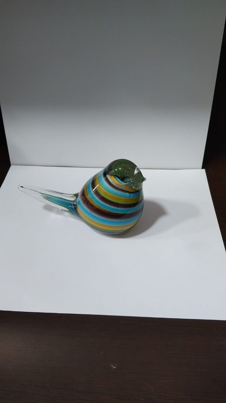 104226042026 En..12 cm.  H.8.5 cm. cam el yapımı kuş 1 adet