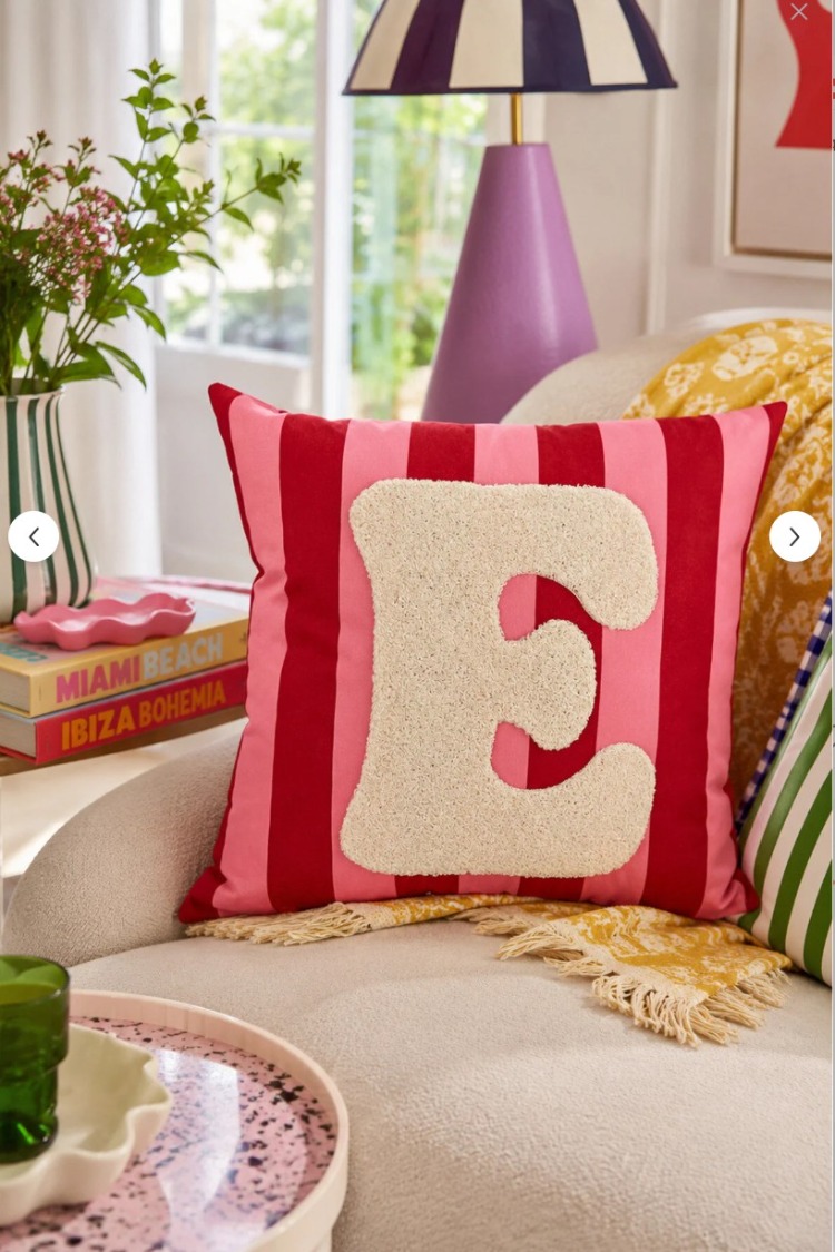 PNK001 Punch Nakışlı Kırlent Kılıfı - 43*43 Cm - Pembe E Harfi ev mobilya dekorasyon