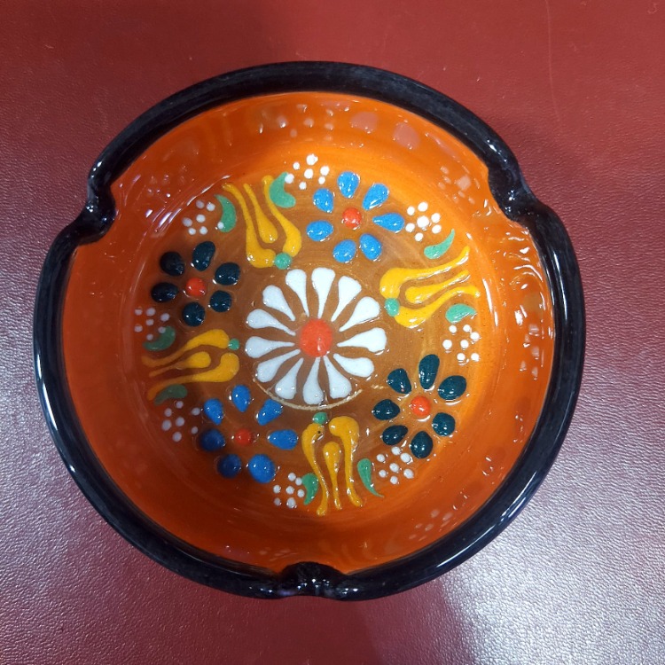 D161029102025 Küçük küllük Çap 8cm Yük 3 cm 1 Adet