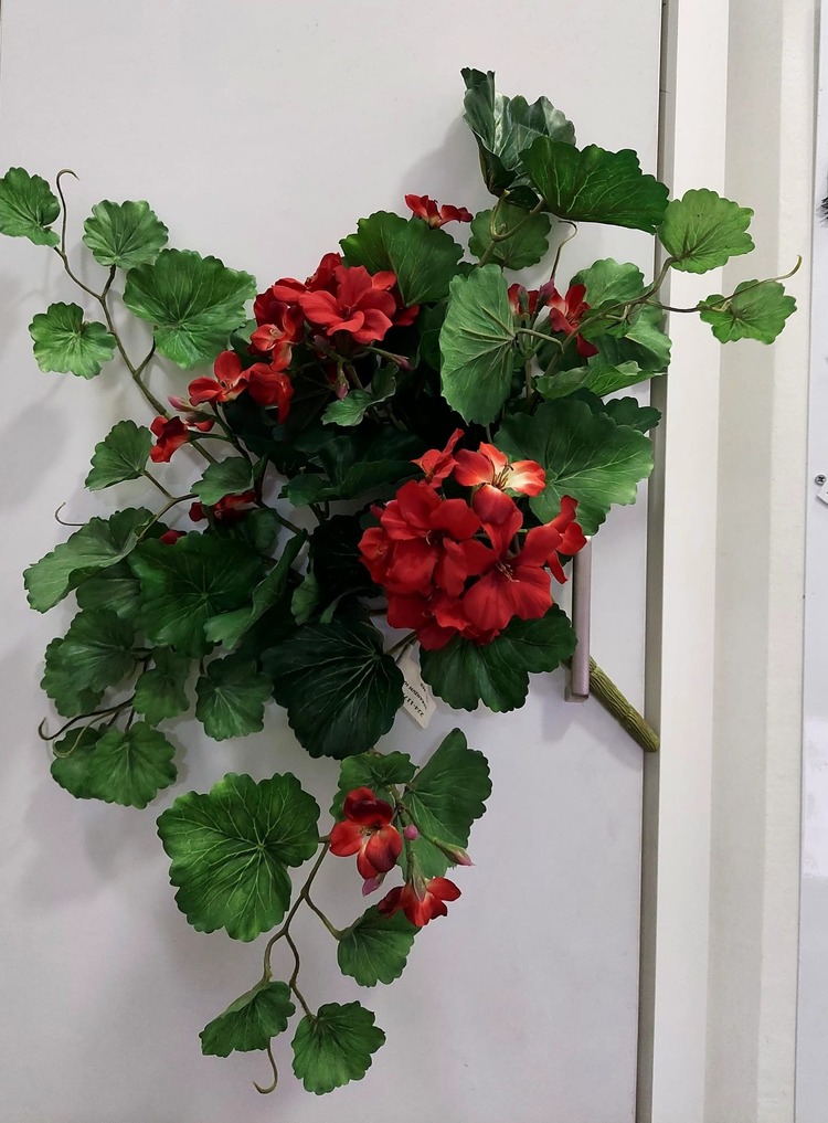 224-1177 Geranium Hanging Bush Kırmızı Yapay Sardunya Çiçek Nearly Natural 1 Adet