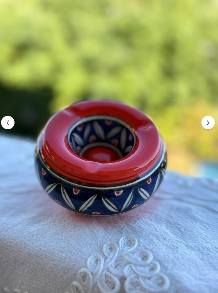 A965015868 El Yapımı Seramik Kapaklı Küllük Çap 10 cm Yükseklik 6 cm