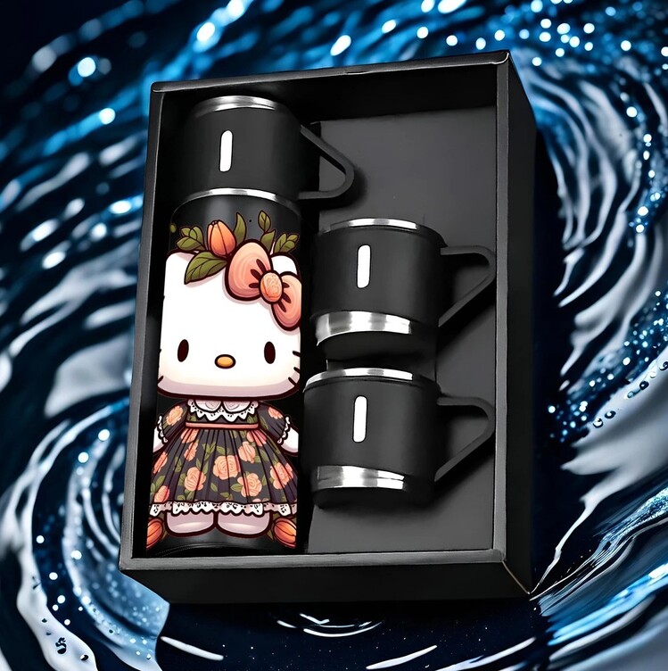 WJ621594 SANRIO Renk: Siyah / Kapasite: 16,9oz Stainless Steel Vacuum Thermos