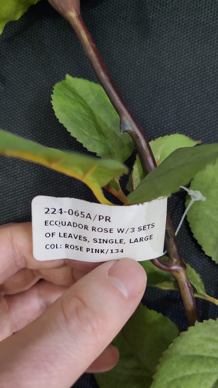 224-065A/PR Yapay Çiçek 52cm Ecquador Rose W/3 Set Of Leaves 1 Adet