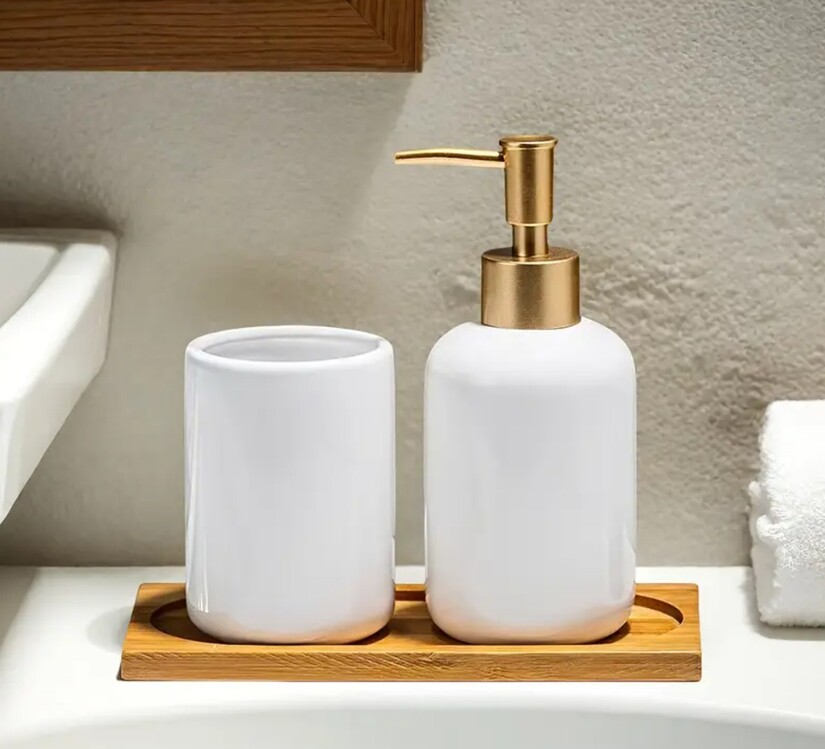 HB4174154 Seramik Altın pompalı başlıklı beyaz şişe + Seramik bardak + bambu tepsi