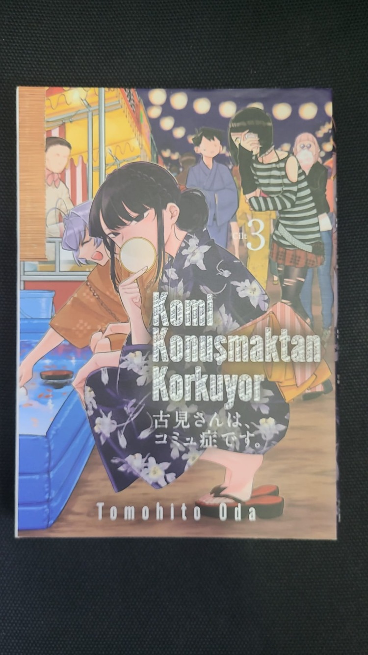 9786256378070 Komi Konuşmaktan Korkuyor Cilt 3 çizgi roman edebiyat kitap