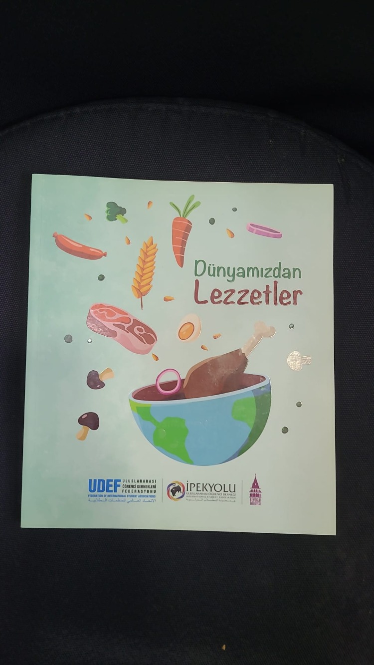 29883125 DÜNYAMIZDAN LEZZETLER DERLEME Yayın Yılı: 2020 Beslenme Diyet Sağlık