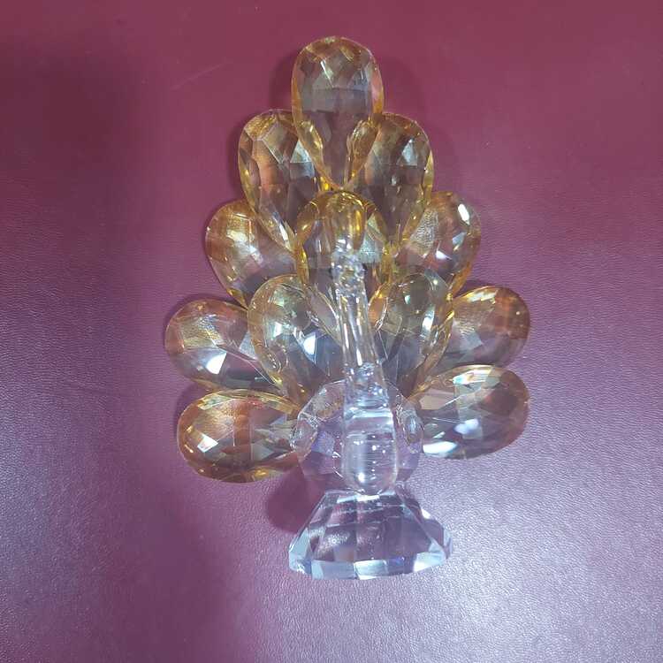 ZO-120-AMB Küçük Tavus Amber