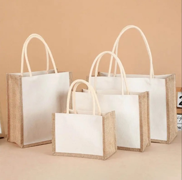 AQ07772 Jüt Çanta Boş Beyazlatılmamış Büyük 30x23x15cm  Yeniden Kullanılabilir 1 Adet