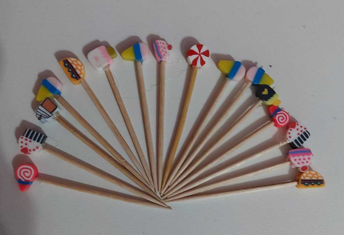 MİNİK-SUS-BATON-01 Renkli Fimo Şekilli Kokteyl Kürdanları 15’li Set Eğlenceli Sunum ve Parti
