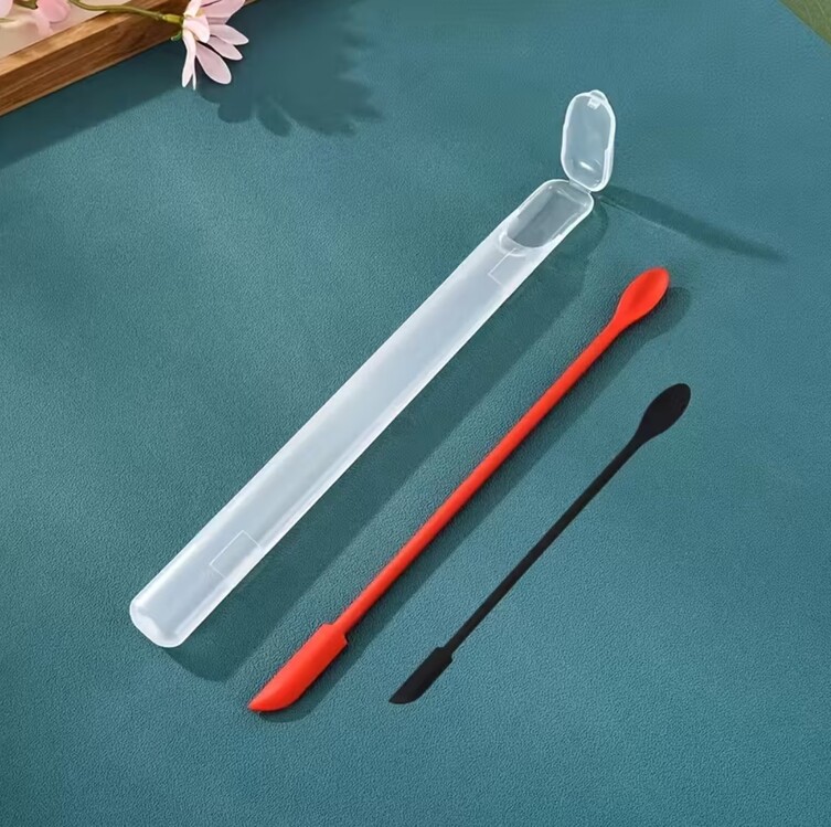 LQ92482 Çift başlı silikon kaşık (15.01 cm siyah + 23.01 cm kırmızı) + Saklama kutusu