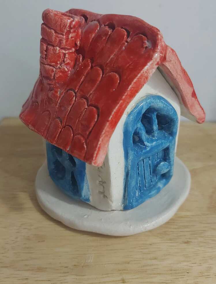A8394832 Seramik Altlıklı Mumluk El Yapım 12x11cm Kırmızı Mavi Beyaz Obje 1 Adet