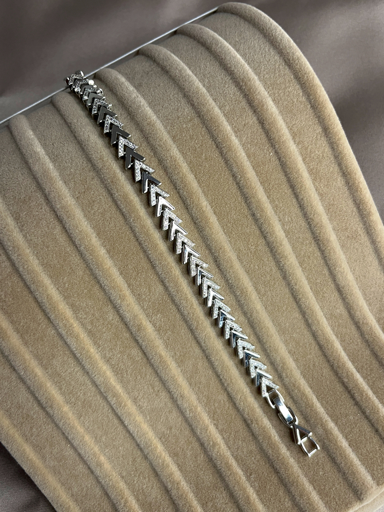 Arrowline