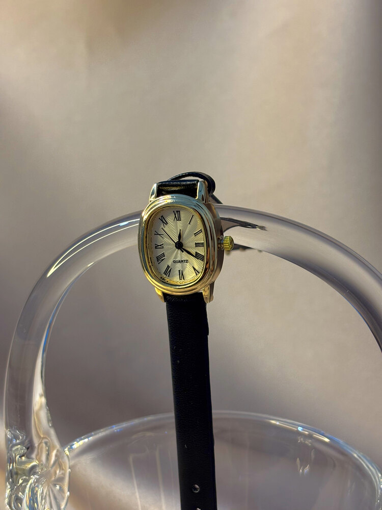 Vintage Siyah Kordonlu Saat