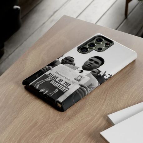 Muhammed Ali Tasarımlı Flexible Cam Telefon Kılıfı
