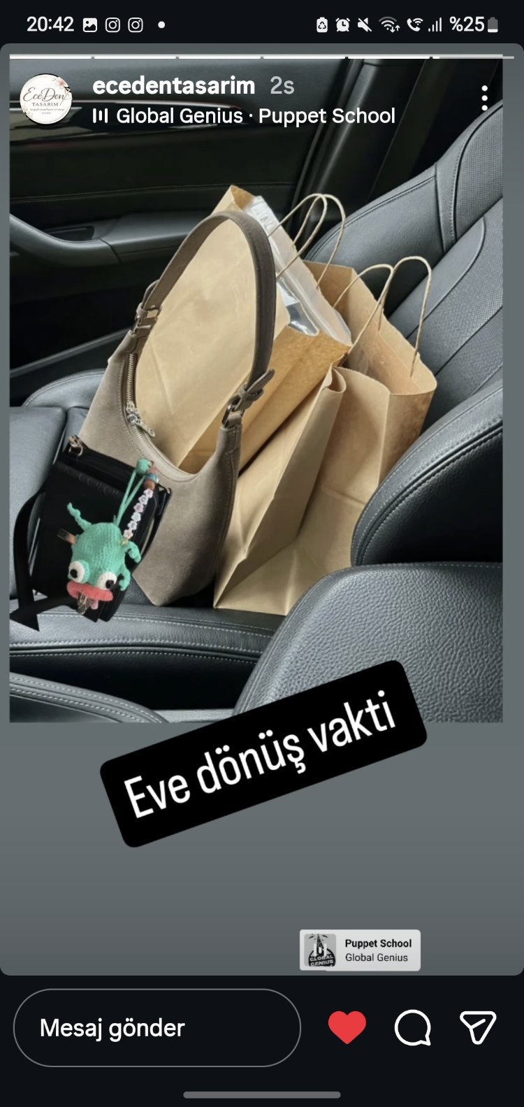 Anahtar yutan şaşkın kurbağa amigurumi anahtarlık 