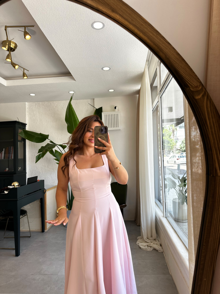 Pudra Pembe Kare Yaka Kuşaklı Elbise