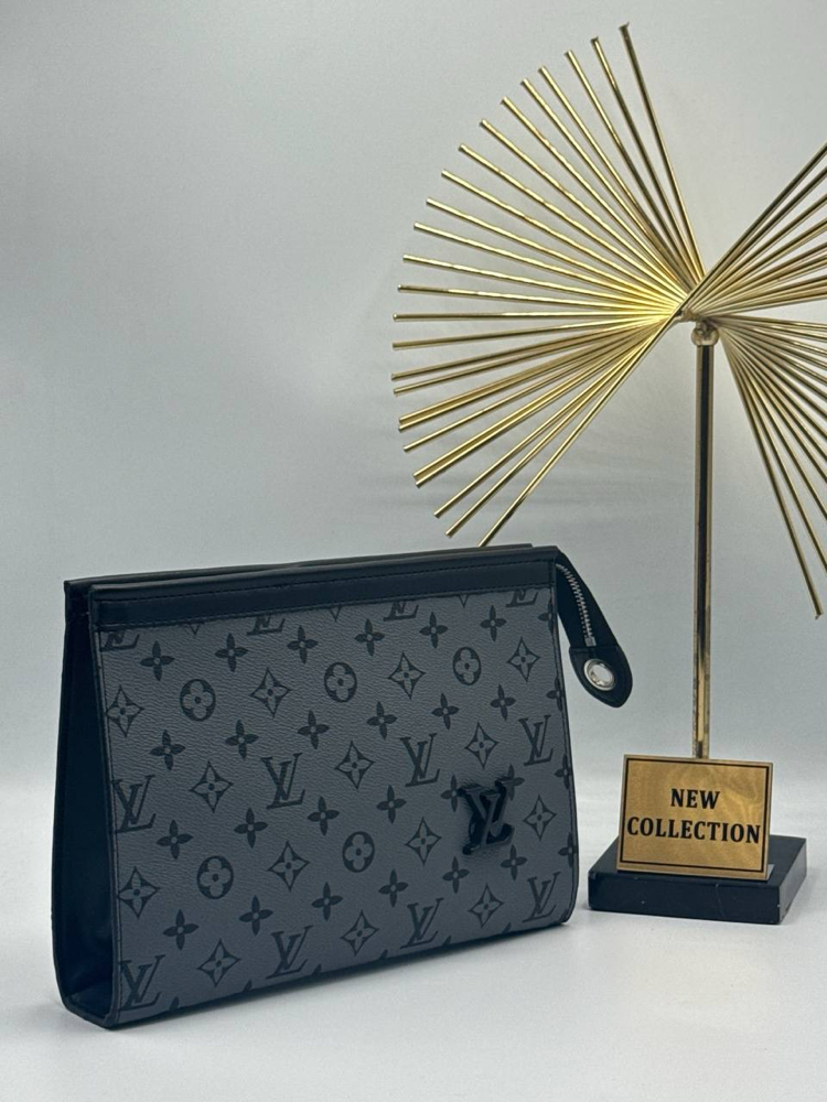 Louıs Vuıtton Clutch