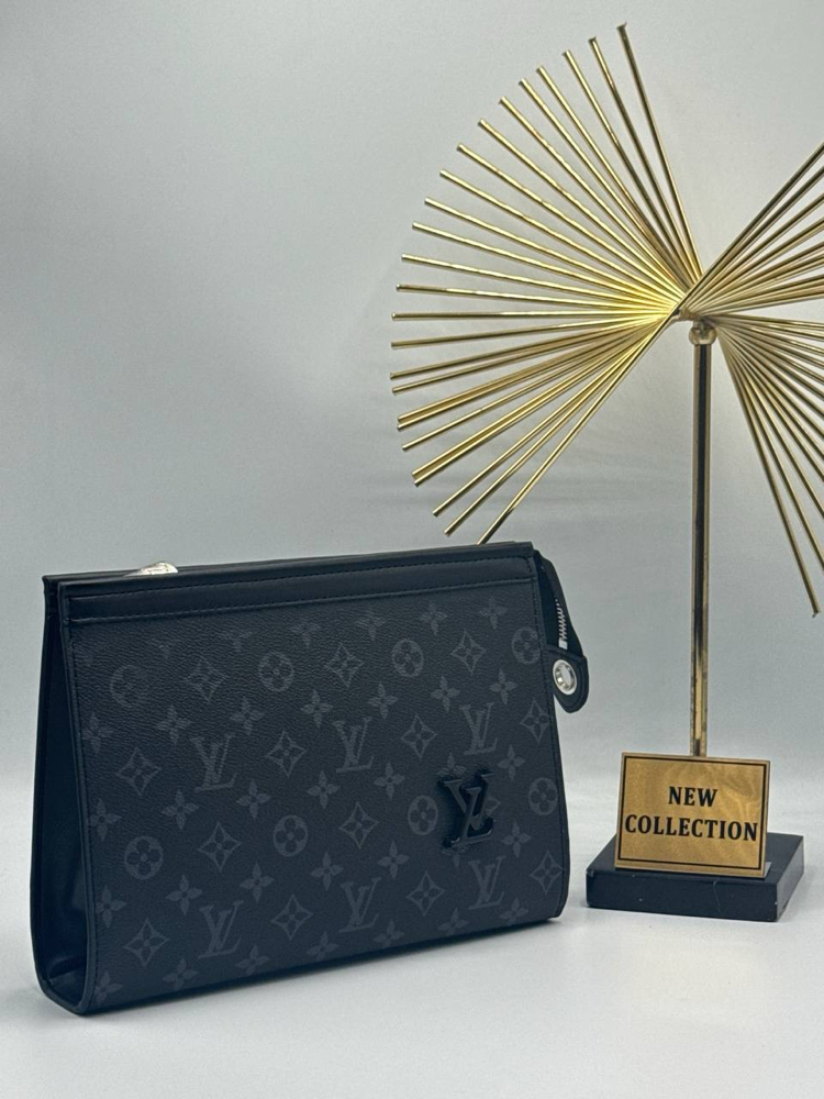 Louıs Vuıtton Clutch